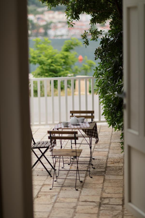 Seven Hills Duplex Eco-Cottage Cattaro Esterno foto